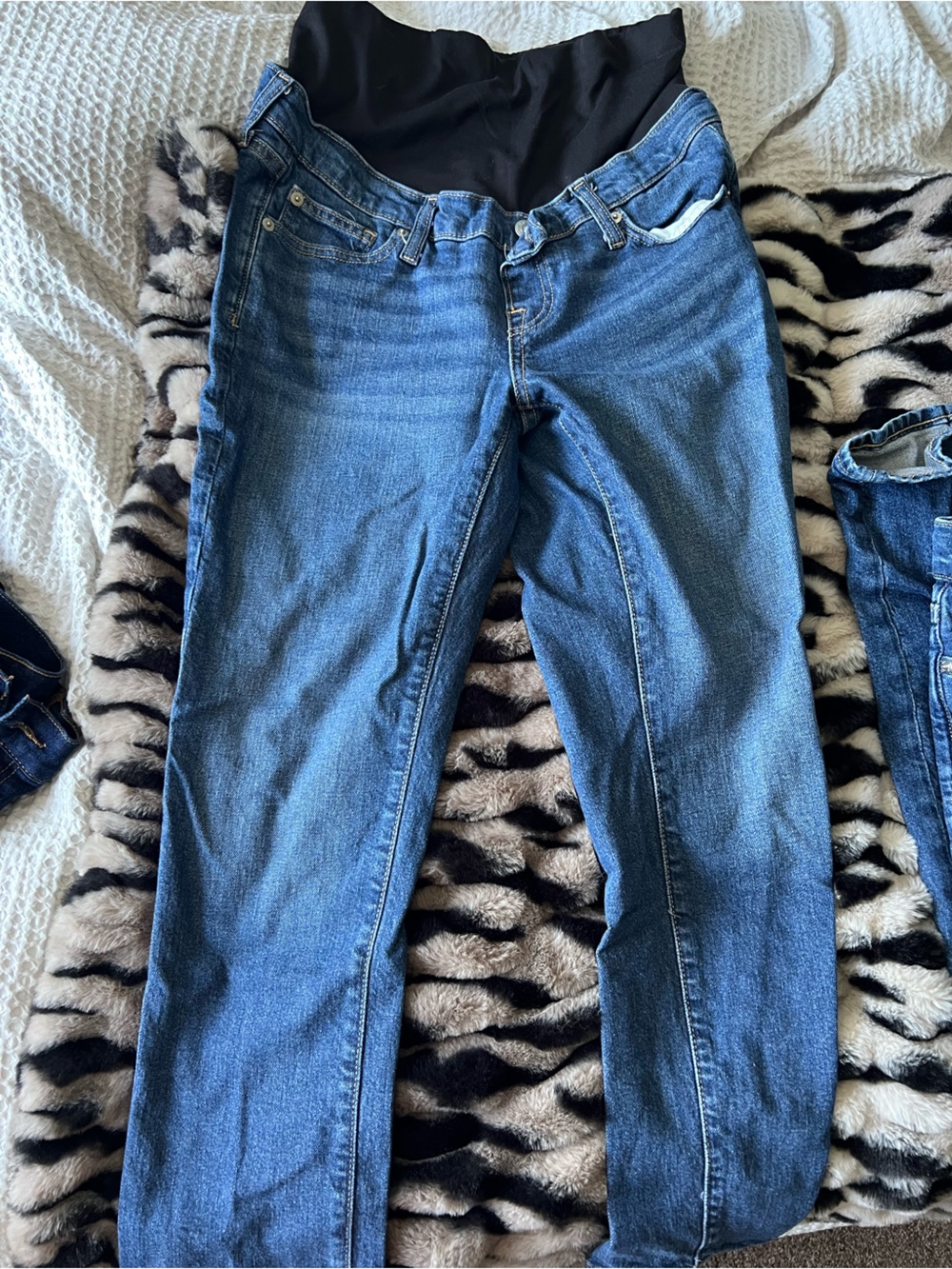 GAP maternity vintage slim Dark Black and Blue Denim Jeans with panel